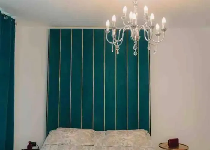 Old Town Luxury Segment Apartment Brașov