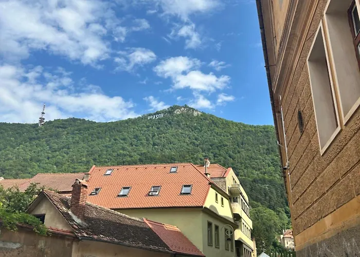 Old Town Elegance Apartment Brașov