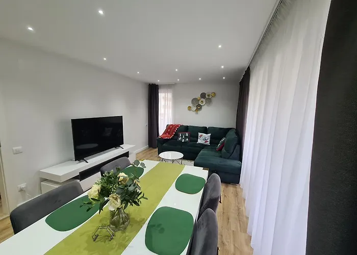 Luxury 2 Bedroom Holiday Apartment Brașov