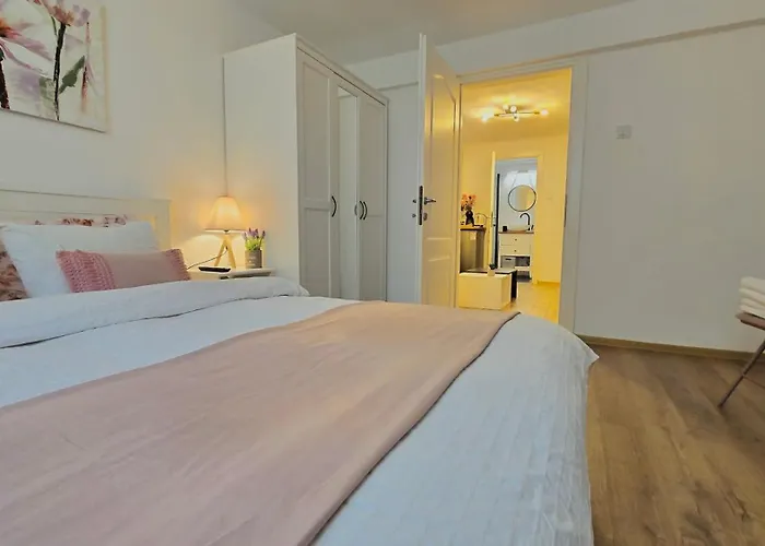 Petra Aparthotel La Poarta Schei Bv Brașov
