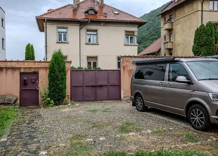 Katharina Gate Apartment By Kronstay Brașov