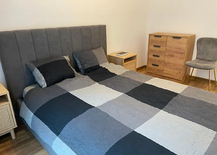 Urban Glow, 2 Bedroom Cosy Apartment - Coresi Mall Brașov