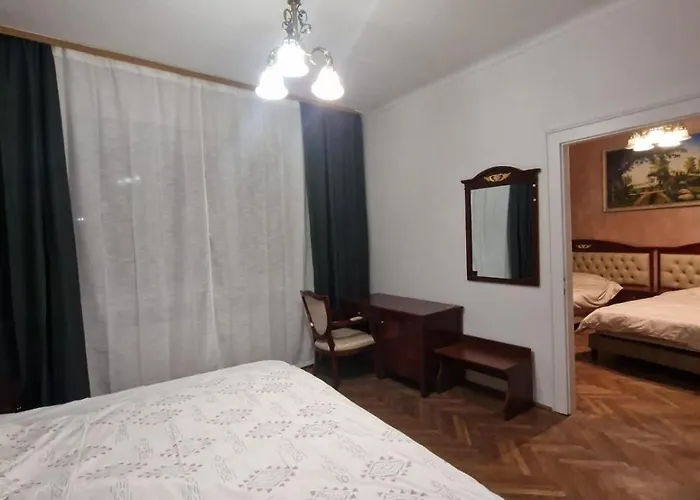 Nyko'S Apartment Brașov