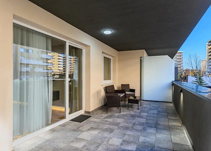 B-Holiday Luxury Apartments Urban Plaza Brașov