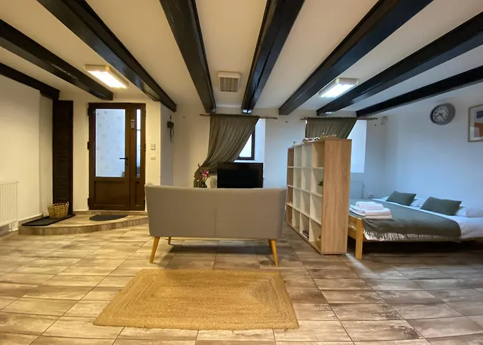 Piața Sfatului Brassai Plus - Annastasia's Studio Brașov