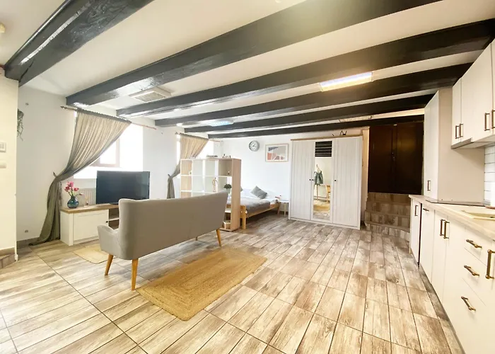 Piața Sfatului Brassai Plus - Annastasia's Studio Brașov