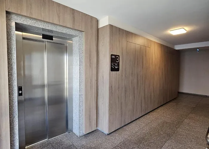Coresi Mall Luxury Apartment Brașov