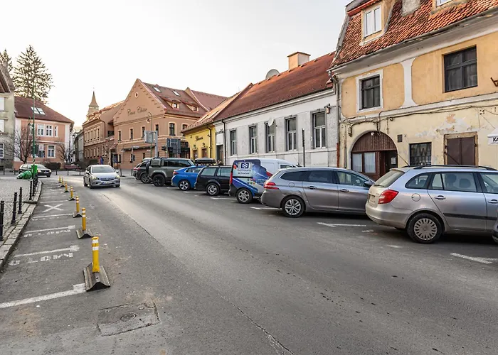 Koa - Hidden Old Town Apartment Brașov