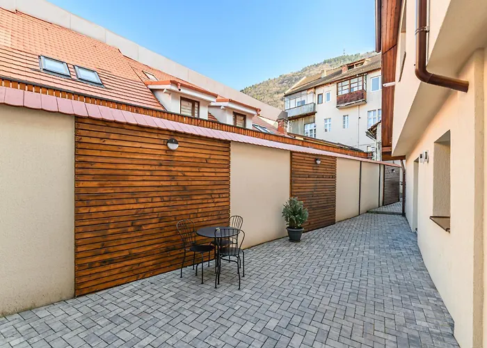 Koa - Hidden Old Town Apartment Brașov