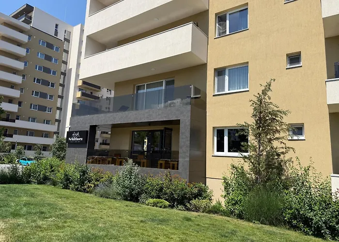 Chic Condo At Urban Brașov
