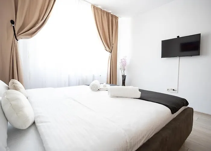 Kubiq Apartment By Coresi Brașov