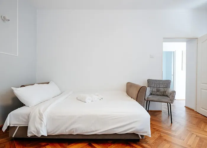The Muse Old Town - Kronstadt Central Suites Brașov