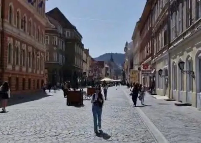 Spacious Apartment In The Historic Center Brașov