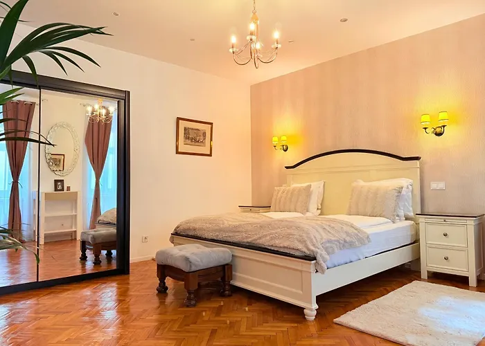 Charme Boutique Old Town Apartment Brașov