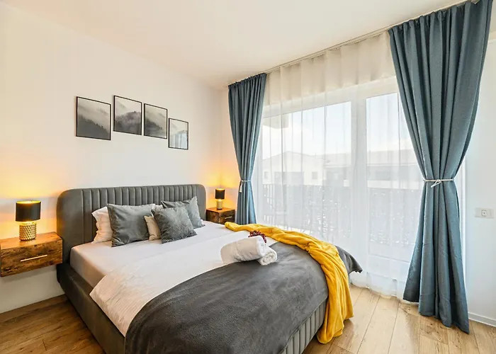 Mountain Breeze Luxury Apartment AC&Parcare Privată Brașov
