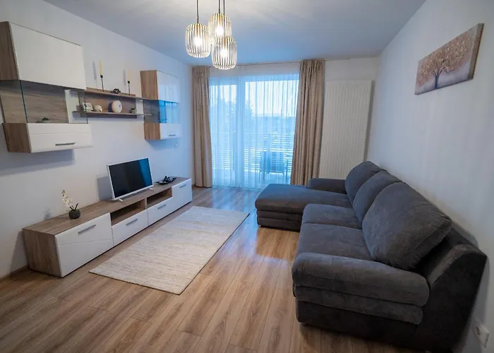 Barrique 19 - Breakfast Delivered & Minibar - Mall Area Brașov