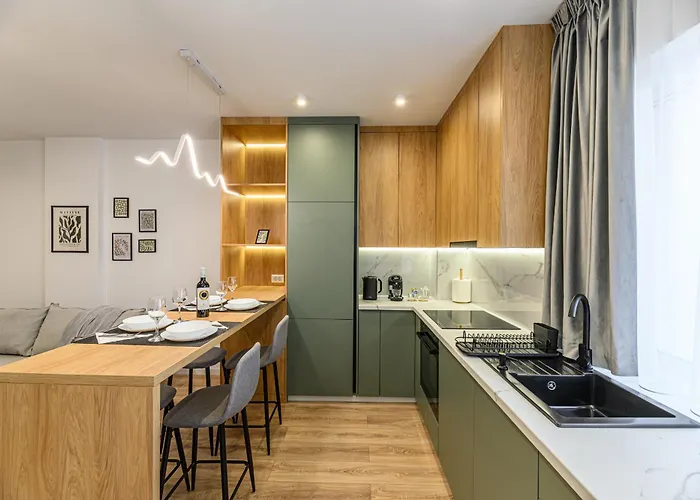 Eden Coresi Apartment With Free Private Parking Brașov