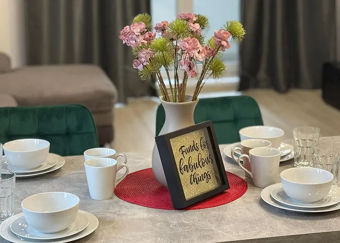Luxury Apartments Near Coresi Mall By Glam - Parking Option Brașov