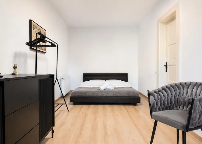 Luxurious & Spacious Residence In The Heart Of Brașov