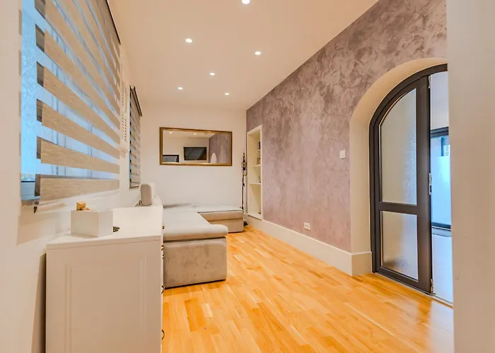Rokebea Luxury Apartment Brașov