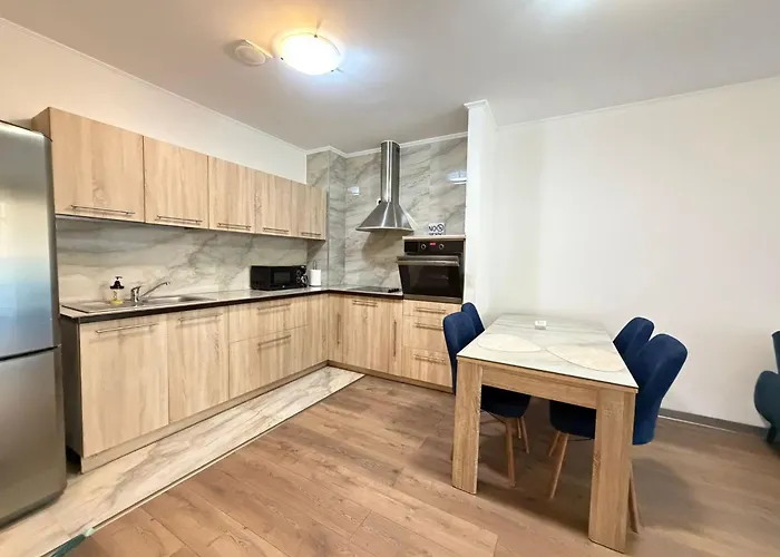Tampa Gardens Apartments - Adults Only Brașov
