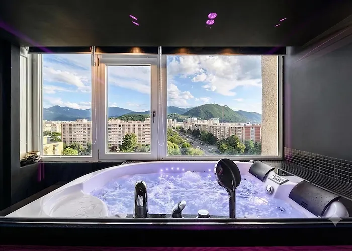 Panoramic Studio - Jacuzzi&Tâmpa View Brașov