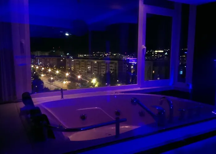 Panoramic Studio - Jacuzzi&Parking Brașov