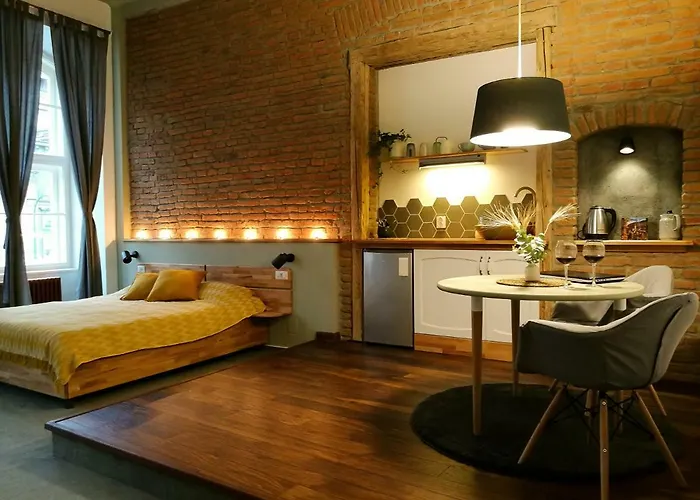 Zada Studio - Old City Center Brașov