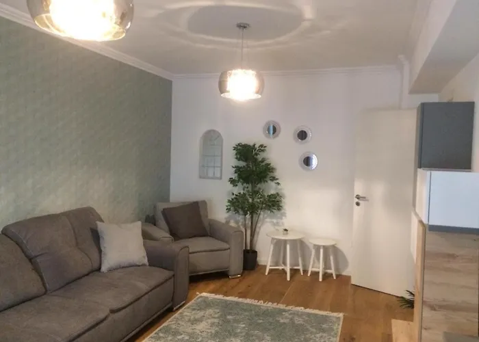 Flori de Iulie Apartamente Brașov