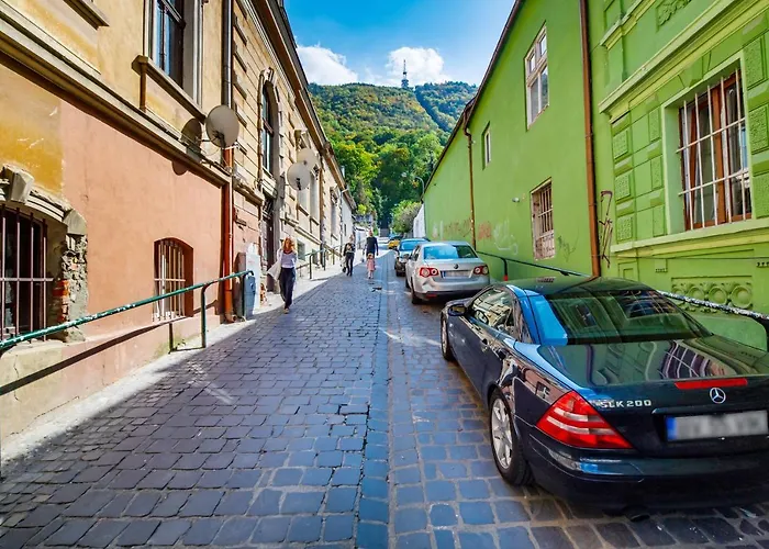Lamp House Apartment Brașov